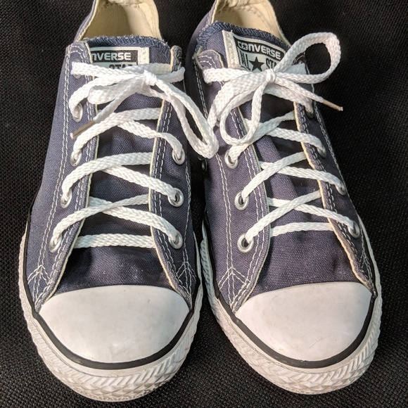 Converse Shoes - ✨Blue Low Top Converse - Size 3